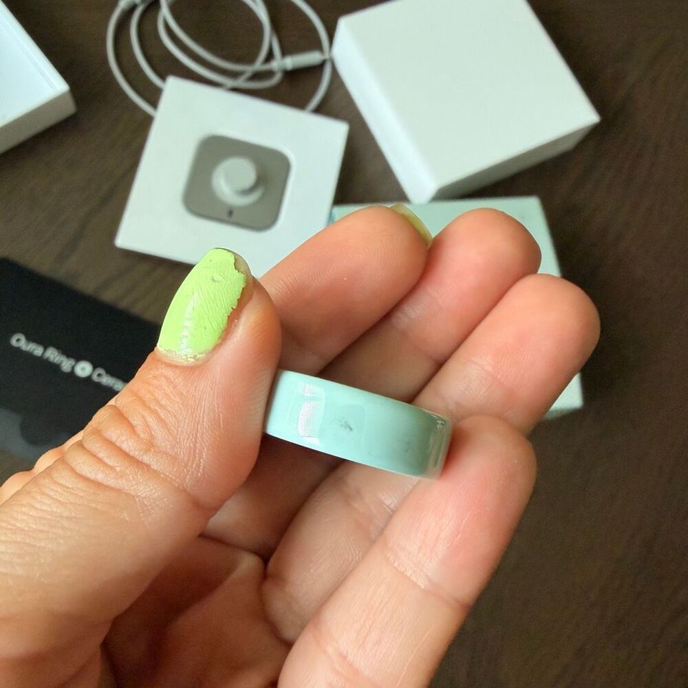Oura Ring 4 Ceramic Tide Excellent Used Condition Smart Sensing Health Tracker - Picture 4 of 6